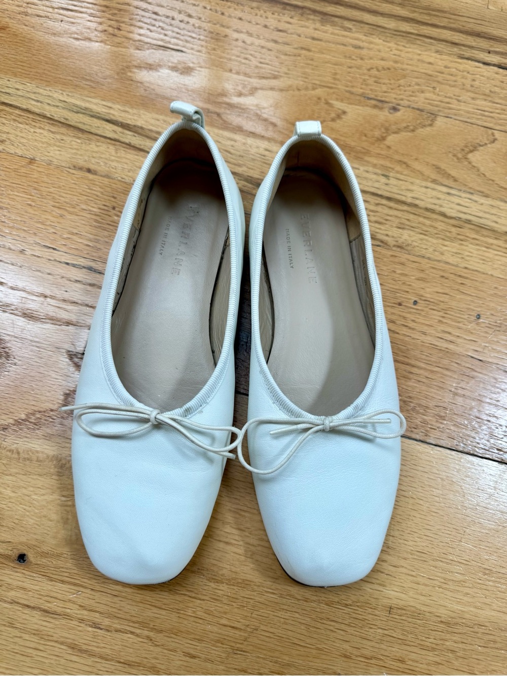 Everlane Women's White Made in Italy Leather Ballet Flats with Bow 5.5